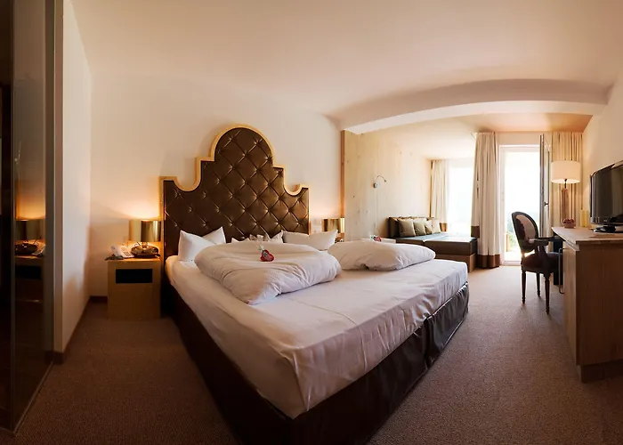 מלון Alpenhotel Stefanie 4*