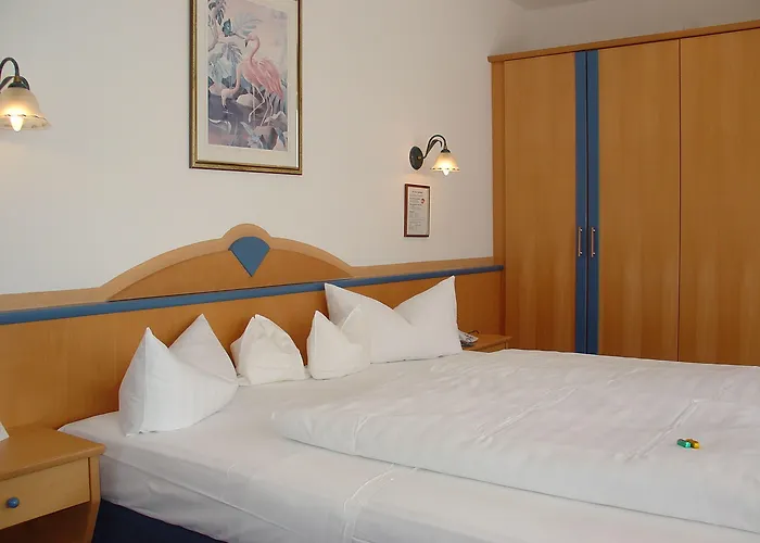 Alpenhotel Stefanie מלון 4*