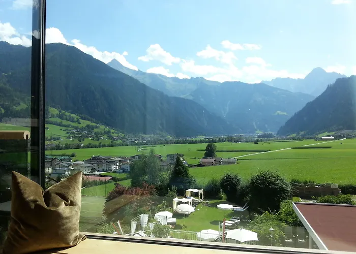 Alpenhotel Stefanie ホテル 4*