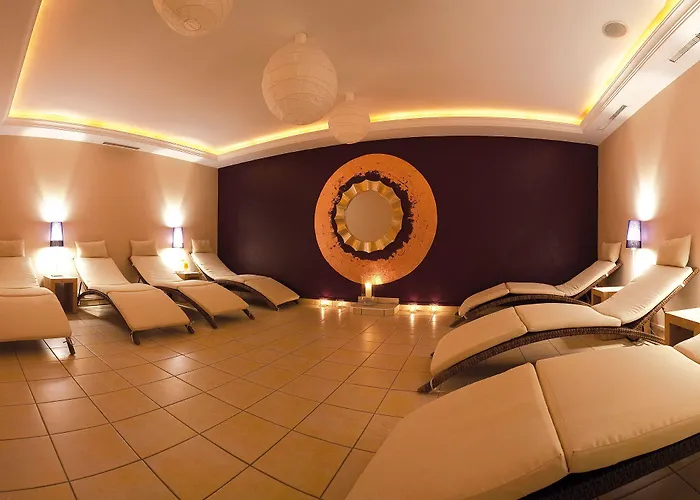 Alpenhotel Stefanie 4*