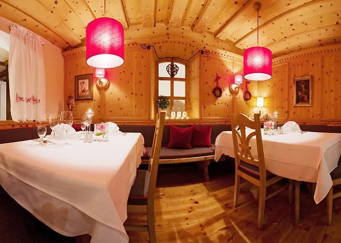 Hotel Alpenhotel Stefanie 4*