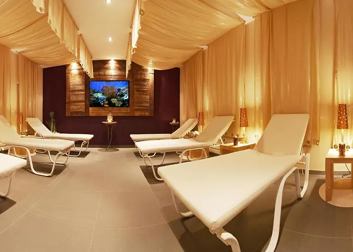 Hotel Alpenhotel Stefanie 4*