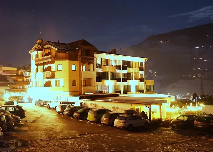 Alpenhotel Stefanie ホテル ヒパッハ