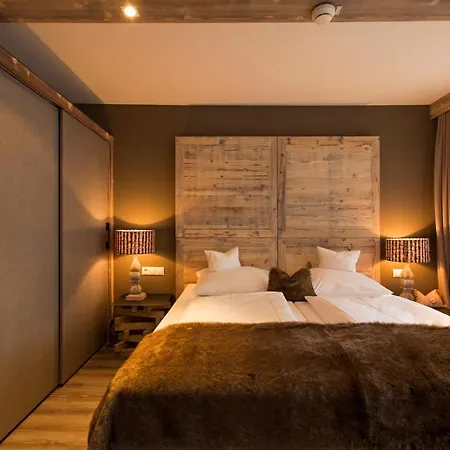 ホテル Alpenhotel Stefanie