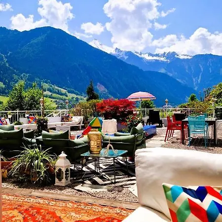 ホテル Alpenhotel Stefanie 4*