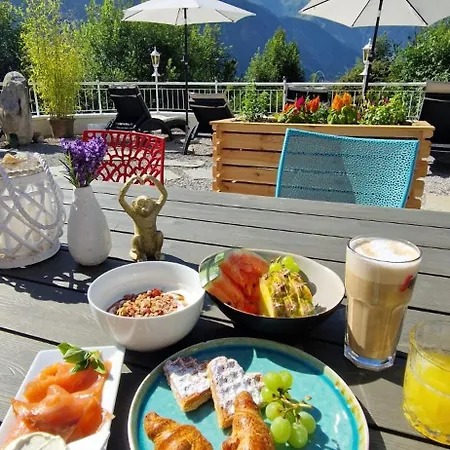 Alpenhotel Stefanie ホテル