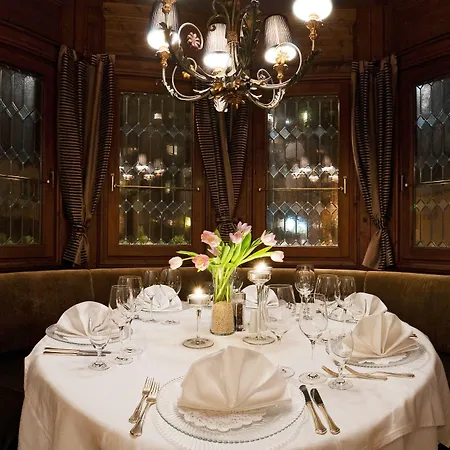 ホテル Alpenhotel Stefanie ヒパッハ