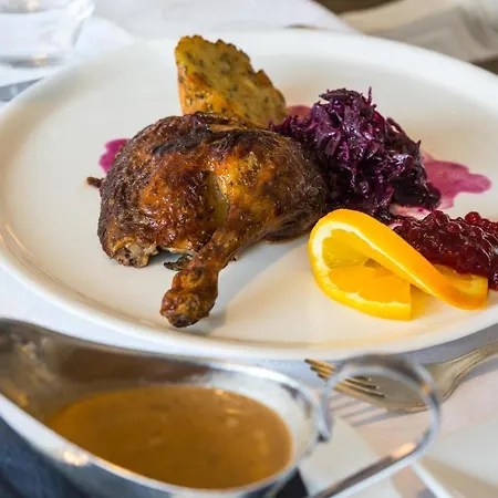 Alpenhotel Stefanie ホテル 4*