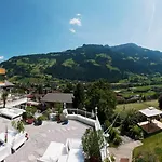 Alpenhotel Stefanie 4* Хиппах